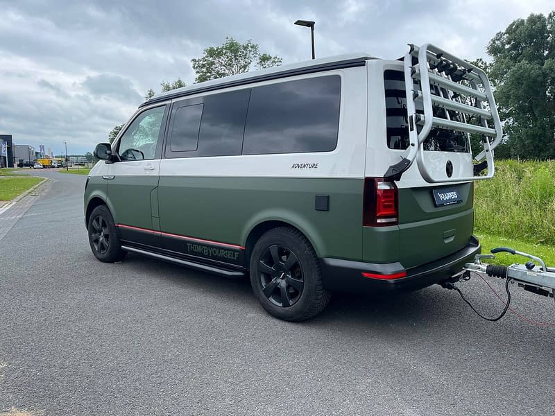 transporter-camper-gewrapt-achterkant