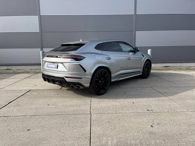 lamborghini-urus-carwrap-zijdeglans-folie-05